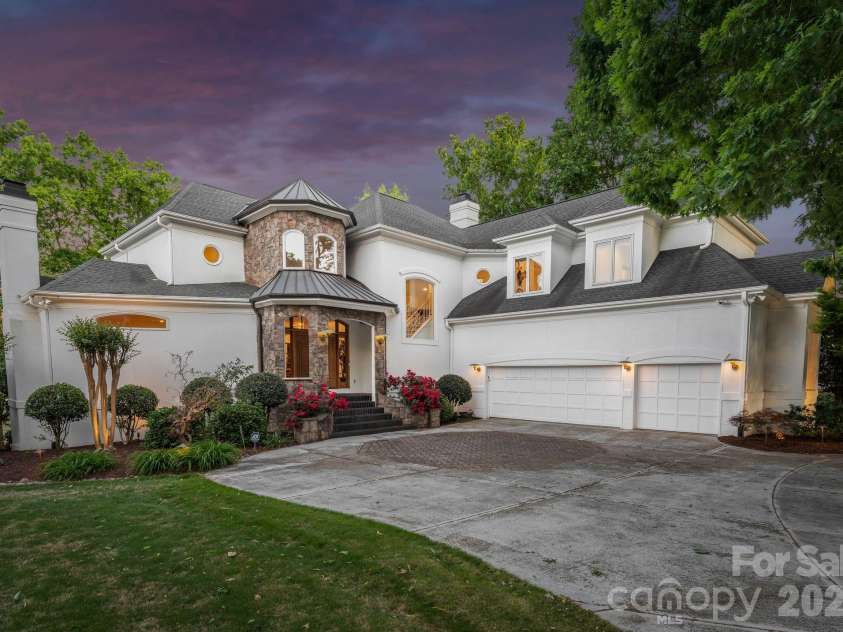 18426 Peninsula Cove Lane, Cornelius, NC 28031.  MLS# CAR4375387, YatesRealty ID 20078. 