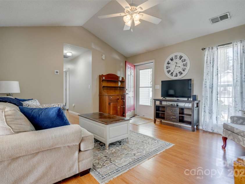 1252 Spring View Court, Rock Hill, SC 29732.  MLS# CAR4247790, YatesRealty ID 20079. 