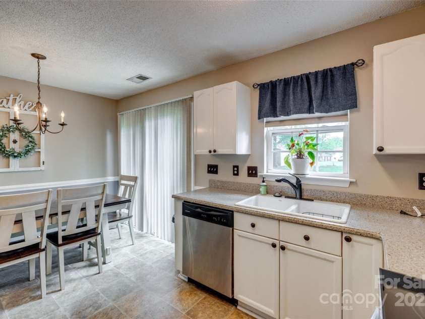 1252 Spring View Court, Rock Hill, SC 29732.  MLS# CAR4247790, YatesRealty ID 20079. 