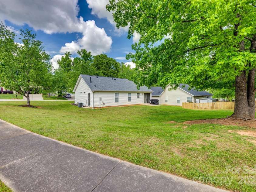 1252 Spring View Court, Rock Hill, SC 29732.  MLS# CAR4247790, YatesRealty ID 20079. 