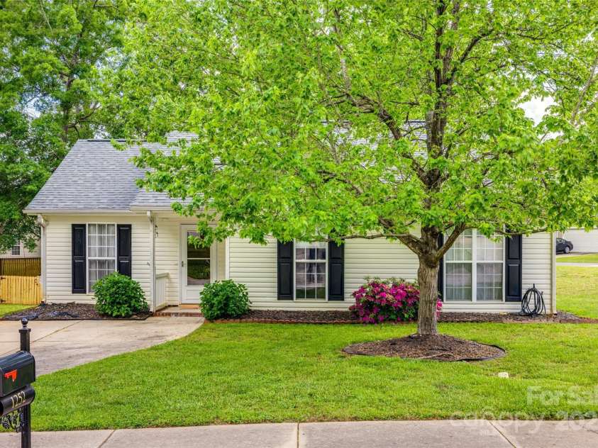 1252 Spring View Court, Rock Hill, SC 29732.  MLS# CAR4247790, YatesRealty ID 20079. 