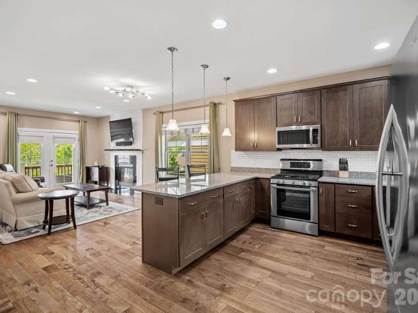 20 Greenwood Fields Drive, Asheville, NC 28804.  MLS# CAR4376641, YatesRealty ID 20079. 