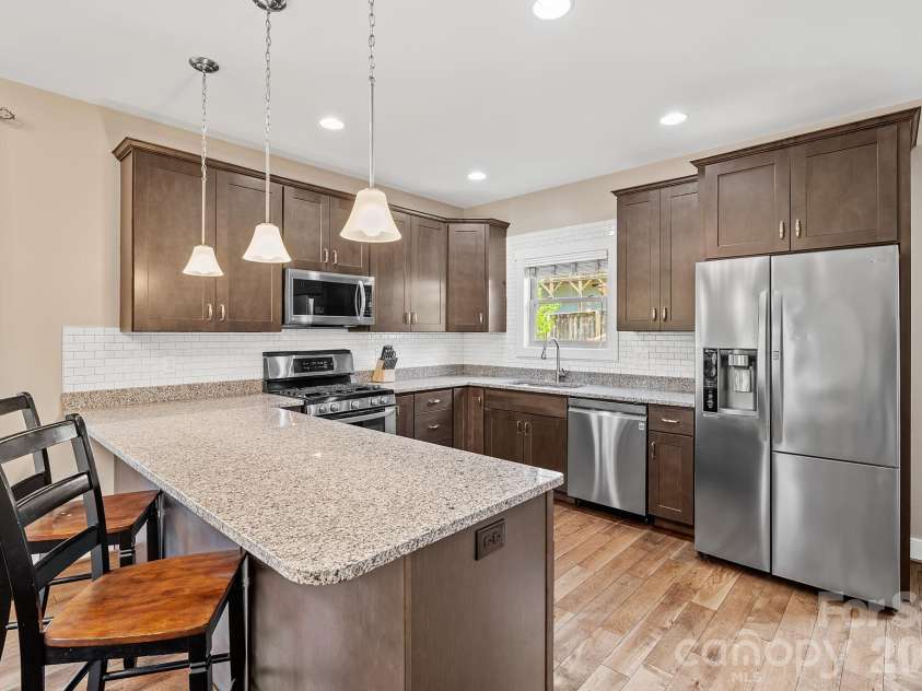 20 Greenwood Fields Drive, Asheville, NC 28804.  MLS# CAR4376641, YatesRealty ID 20079. 