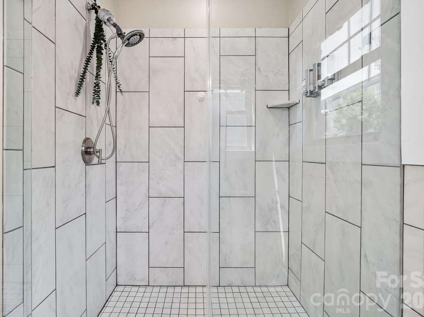 20 Greenwood Fields Drive, Asheville, NC 28804.  MLS# CAR4376641, YatesRealty ID 20079. 