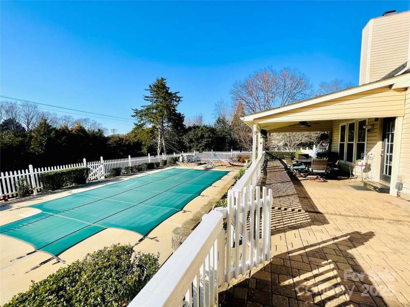 11307 Celandine Court, Charlotte, NC 28213.  MLS# CAR4225497, YatesRealty ID 2008. 