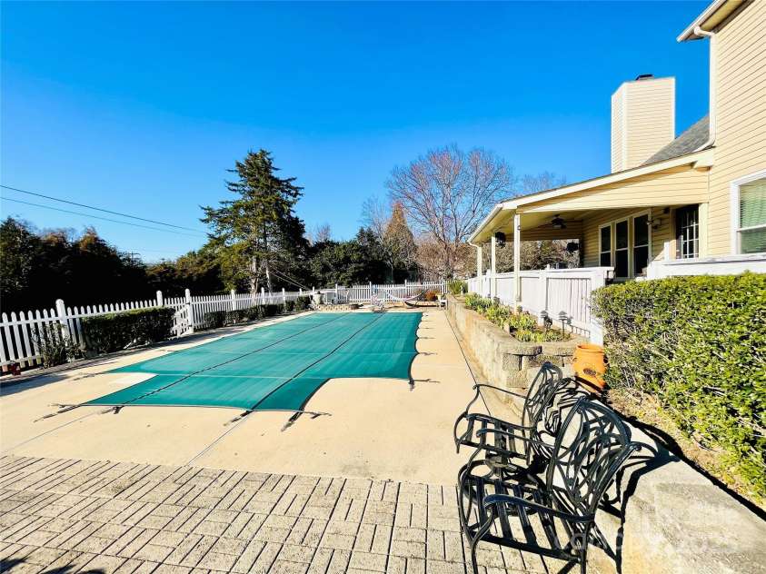11307 Celandine Court, Charlotte, NC 28213.  MLS# CAR4225497, YatesRealty ID 2008. 