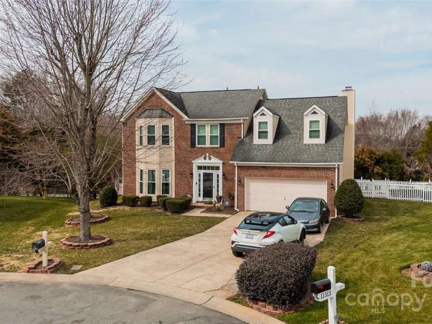 11307 Celandine Court, Charlotte, NC 28213.  MLS# CAR4225497, YatesRealty ID 2008. 