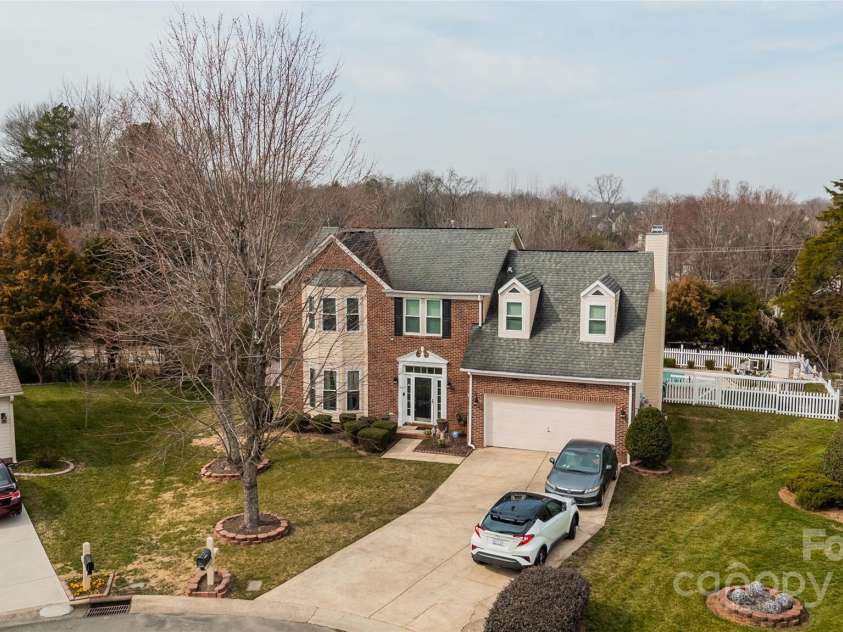 11307 Celandine Court, Charlotte, NC 28213.  MLS# CAR4225497, YatesRealty ID 2008. 