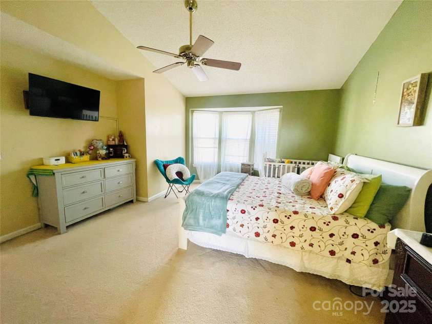 11307 Celandine Court, Charlotte, NC 28213.  MLS# CAR4225497, YatesRealty ID 2008. 