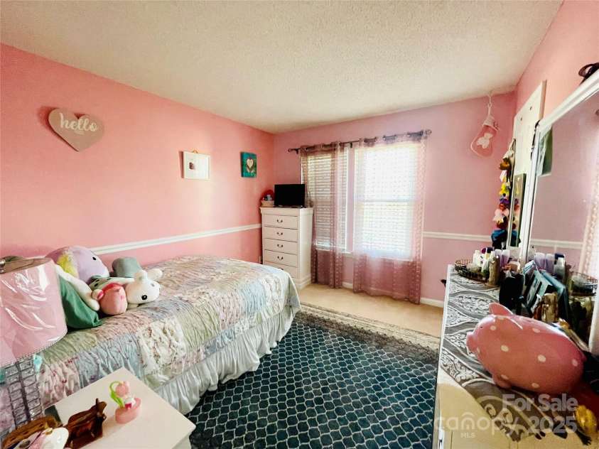 11307 Celandine Court, Charlotte, NC 28213.  MLS# CAR4225497, YatesRealty ID 2008. 