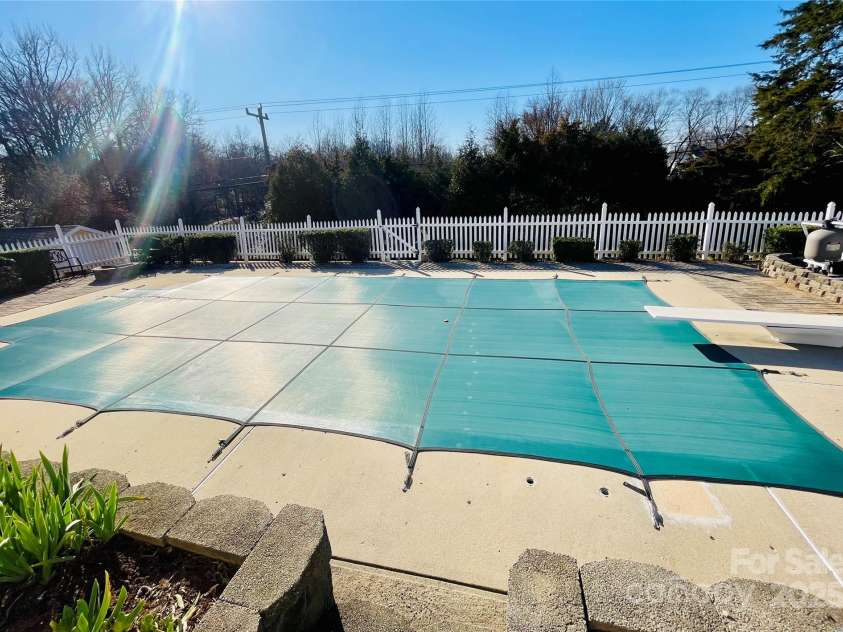 11307 Celandine Court, Charlotte, NC 28213.  MLS# CAR4225497, YatesRealty ID 2008. 