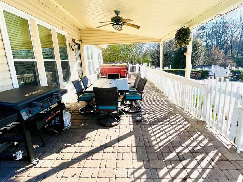 11307 Celandine Court, Charlotte, NC 28213.  MLS# CAR4225497, YatesRealty ID 2008. 