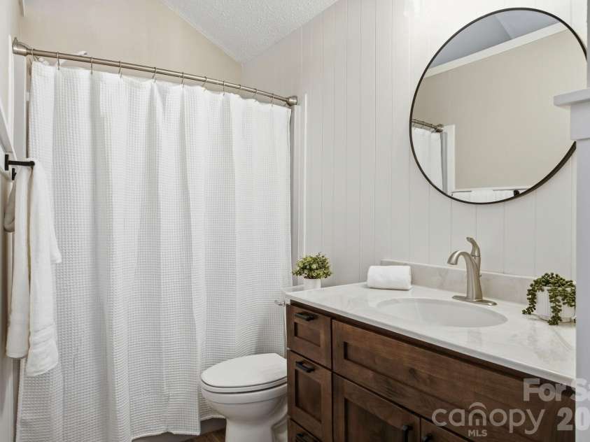 8186 NC 183 Highway, Linville Falls, NC 28657.  MLS# CAR4375147, YatesRealty ID 20080. 