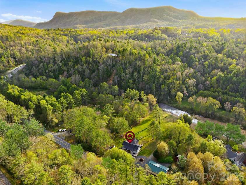 8186 NC 183 Highway, Linville Falls, NC 28657.  MLS# CAR4375147, YatesRealty ID 20080. 