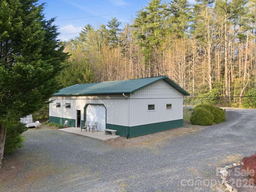 8186 NC 183 Highway, Linville Falls, NC 28657.  MLS# CAR4375147, YatesRealty ID 20080. 