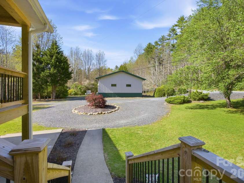 8186 NC 183 Highway, Linville Falls, NC 28657.  MLS# CAR4375147, YatesRealty ID 20080. 