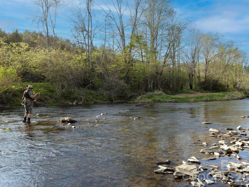 8186 NC 183 Highway, Linville Falls, NC 28657.  MLS# CAR4375147, YatesRealty ID 20080. 