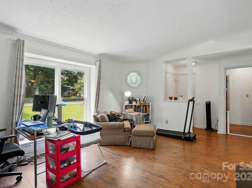 6718 Pueblo Lane, Charlotte, NC 28227.  MLS# CAR4265386, YatesRealty ID 20082. 
