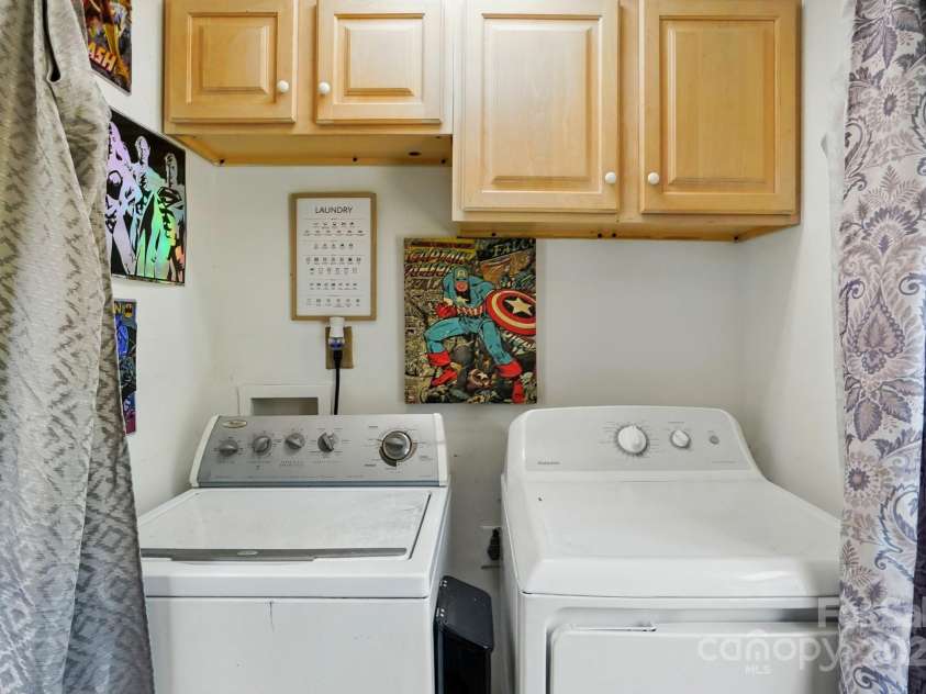 6718 Pueblo Lane, Charlotte, NC 28227.  MLS# CAR4265386, YatesRealty ID 20082. 