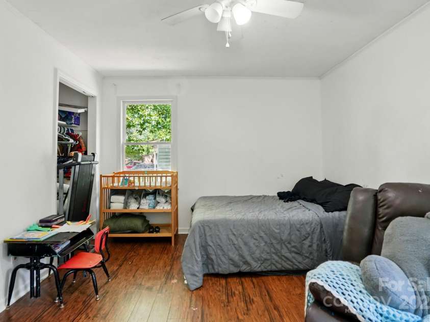 6718 Pueblo Lane, Charlotte, NC 28227.  MLS# CAR4265386, YatesRealty ID 20082. 