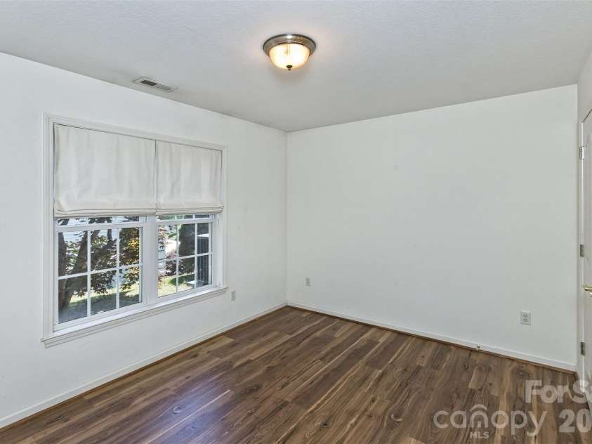 55 Stonebridge Drive, Asheville, NC 28805.  MLS# CAR4379940, YatesRealty ID 20084. Guest bedroom #1.