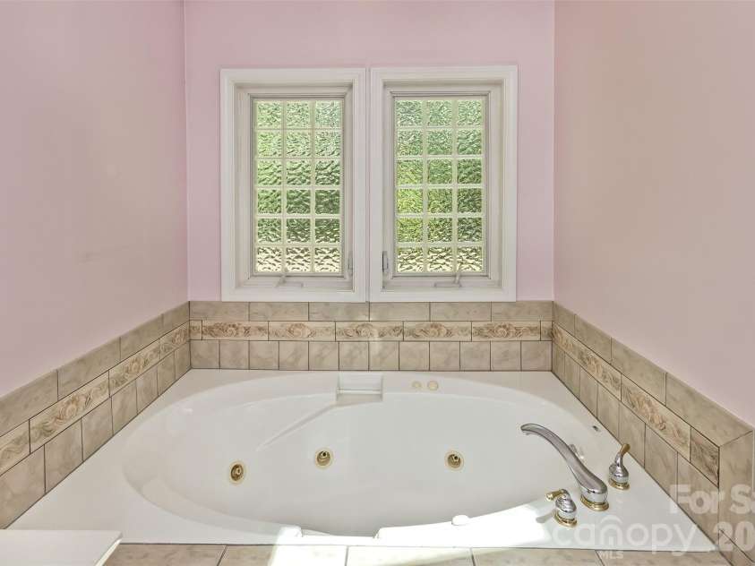55 Stonebridge Drive, Asheville, NC 28805.  MLS# CAR4379940, YatesRealty ID 20084. Your private getaway.....