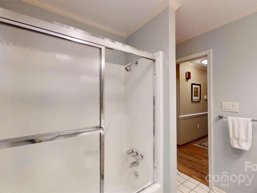 1695 Arden Drive, Lincolnton, NC 28092.  MLS# CAR4268342, YatesRealty ID 20085. 