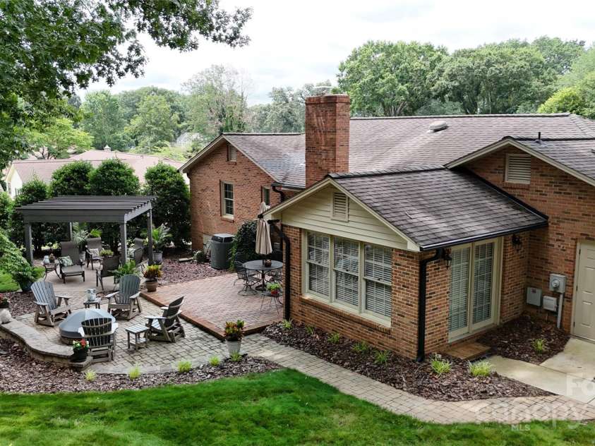 1695 Arden Drive, Lincolnton, NC 28092.  MLS# CAR4268342, YatesRealty ID 20085. 