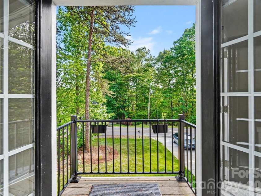 577 Normandy Road, Mooresville, NC 28117.  MLS# CAR4377906, YatesRealty ID 20085. 