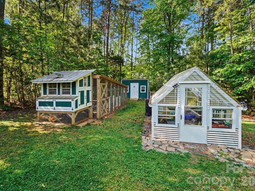 577 Normandy Road, Mooresville, NC 28117.  MLS# CAR4377906, YatesRealty ID 20085. 
