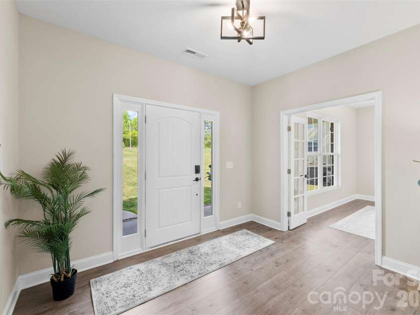 5713 Rehobeth Road, Waxhaw, NC 28173.  MLS# CAR4366678, YatesRealty ID 20086. Entry way