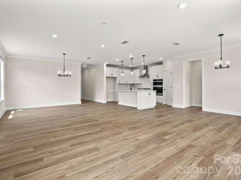 2720 Peak Court, Belmont, NC 28012.  MLS# CAR4331686, YatesRealty ID 20087. Potential for both formal and informal dining spaces
