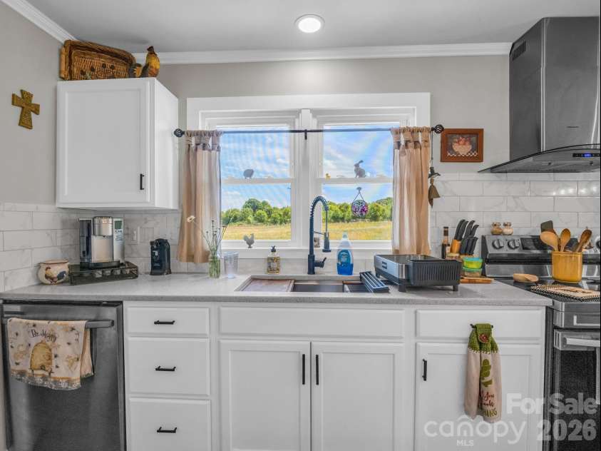 156 Dobbinsville Extension, Ellenboro, NC 28040.  MLS# CAR4379595, YatesRealty ID 20088. Kitchen