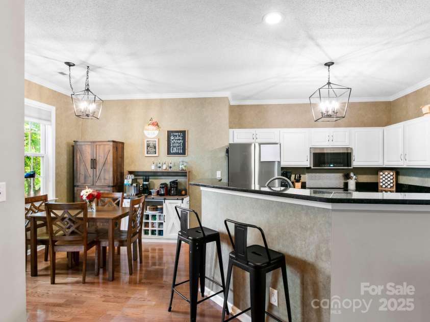 207 Farm Creek Drive, Asheville, NC 28806.  MLS# CAR4251101, YatesRealty ID 20088. 