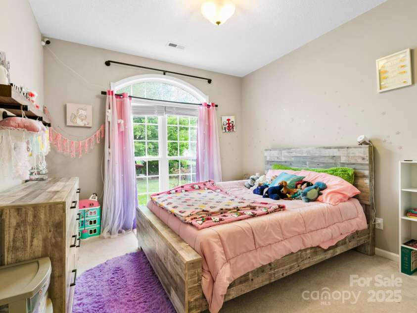 207 Farm Creek Drive, Asheville, NC 28806.  MLS# CAR4251101, YatesRealty ID 20088. 