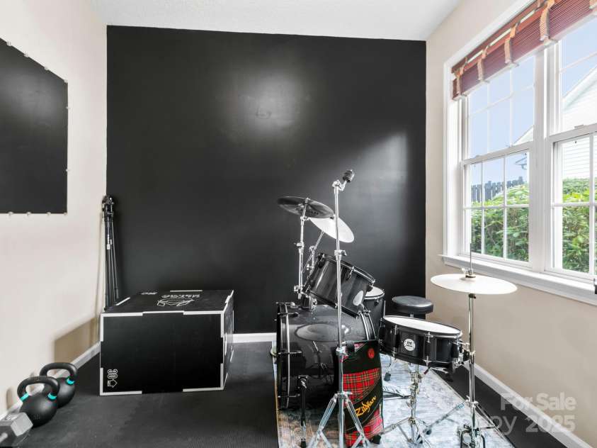 207 Farm Creek Drive, Asheville, NC 28806.  MLS# CAR4251101, YatesRealty ID 20088. 