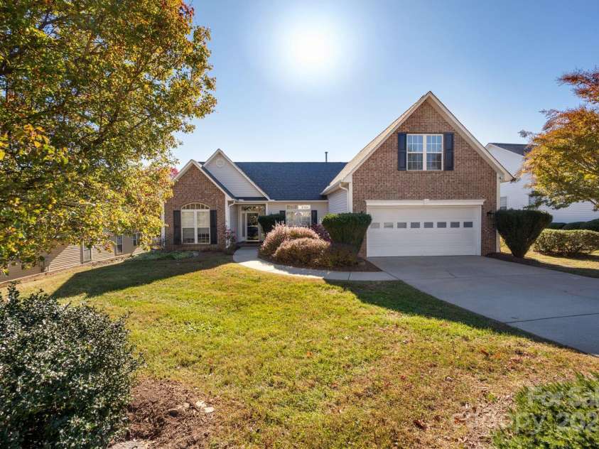 207 Farm Creek Drive, Asheville, NC 28806.  MLS# CAR4320360, YatesRealty ID 20088. Best lot in convenient Crowell Farms! Seriously, these views at this price for this amount of square footage is unbeatable. Let's check it out...