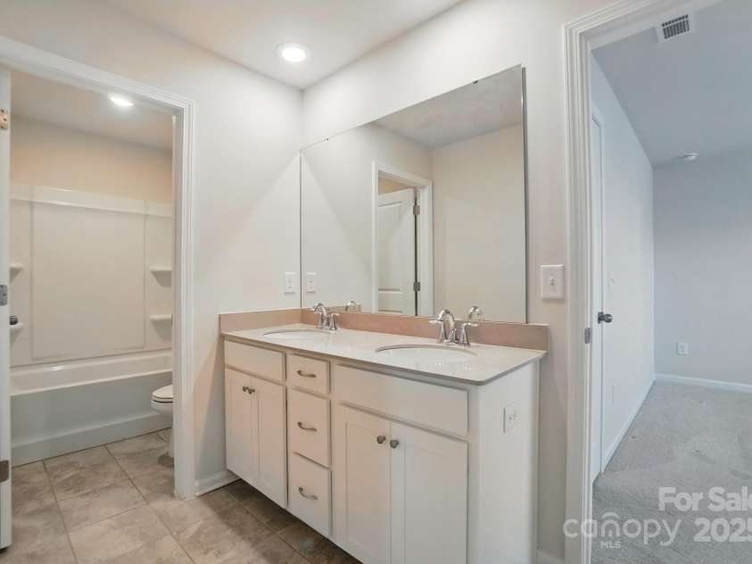 117 Rooster Tail Lane, Troutman, NC 28166.  MLS# CAR4247158, YatesRealty ID 20089. 