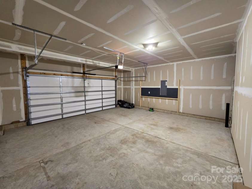 117 Rooster Tail Lane, Troutman, NC 28166.  MLS# CAR4247158, YatesRealty ID 20089. 