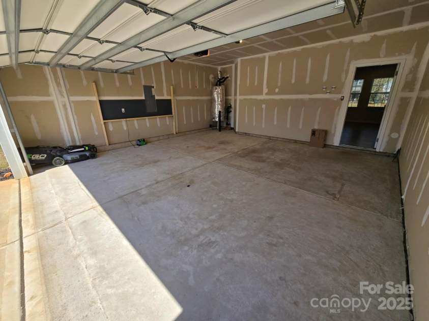 117 Rooster Tail Lane, Troutman, NC 28166.  MLS# CAR4247158, YatesRealty ID 20089. 