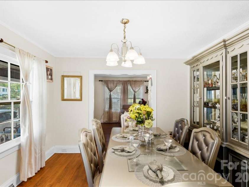 1222 Park Drive, Gastonia, NC 28054.  MLS# CAR4378765, YatesRealty ID 20089. 