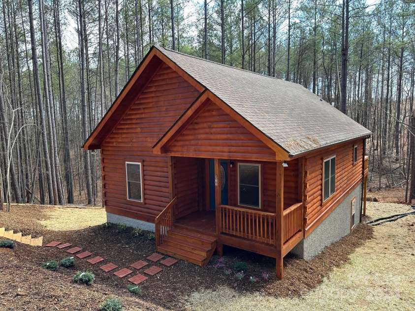 132 Chasewood Drive, Rutherfordton, NC 28139.  MLS# CAR4020270, YatesRealty ID 2009. 