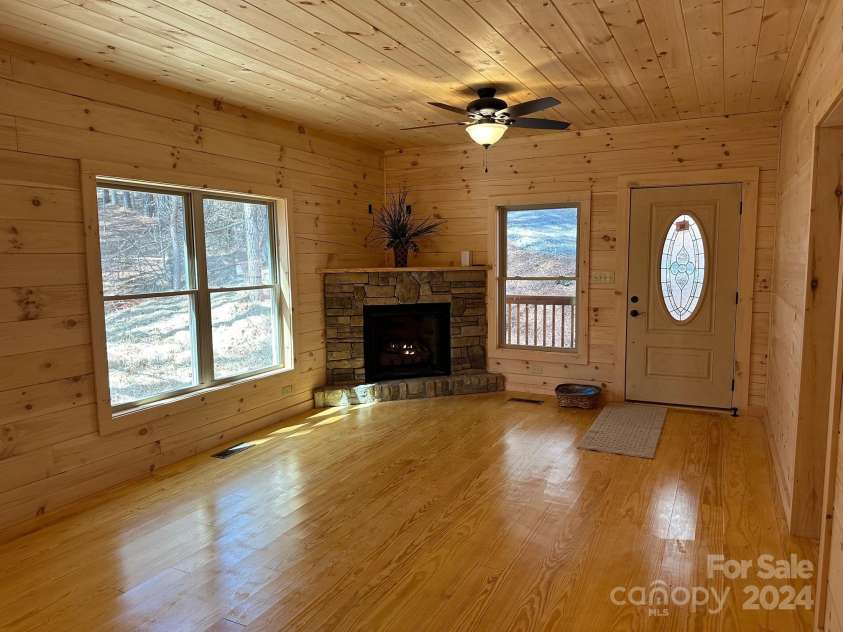 132 Chasewood Drive, Rutherfordton, NC 28139.  MLS# CAR4020270, YatesRealty ID 2009. 