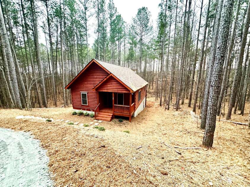 132 Chasewood Drive, Rutherfordton, NC 28139.  MLS# CAR4020270, YatesRealty ID 2009. 