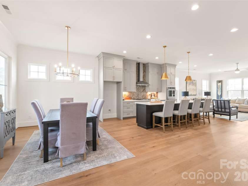 19048 Newburg Hill Road, Davidson, NC 28036.  MLS# CAR4293963, YatesRealty ID 2009. 