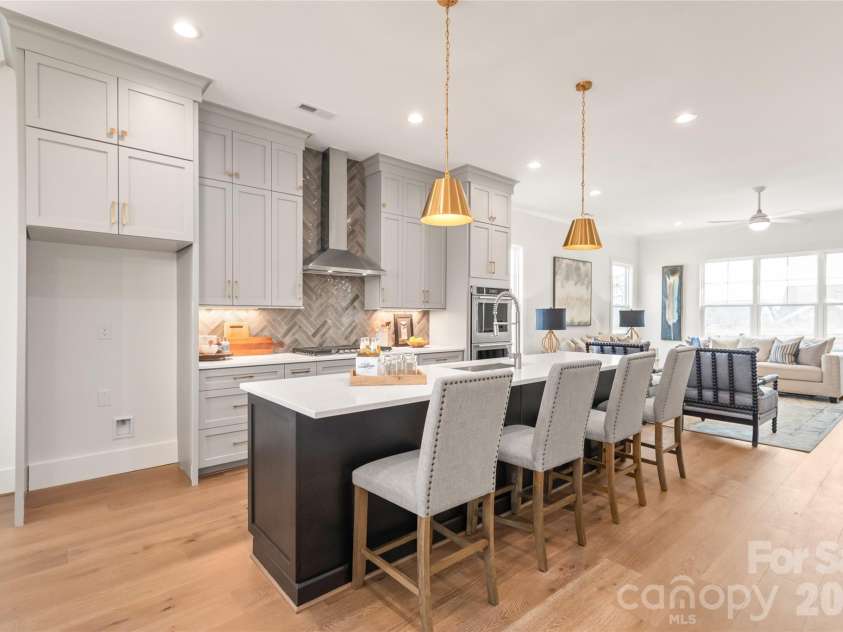 19048 Newburg Hill Road, Davidson, NC 28036.  MLS# CAR4293963, YatesRealty ID 2009. 