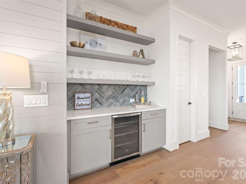 19048 Newburg Hill Road, Davidson, NC 28036.  MLS# CAR4293963, YatesRealty ID 2009. 
