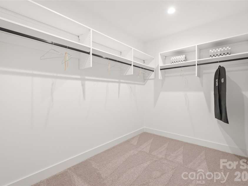 19048 Newburg Hill Road, Davidson, NC 28036.  MLS# CAR4293963, YatesRealty ID 2009. 