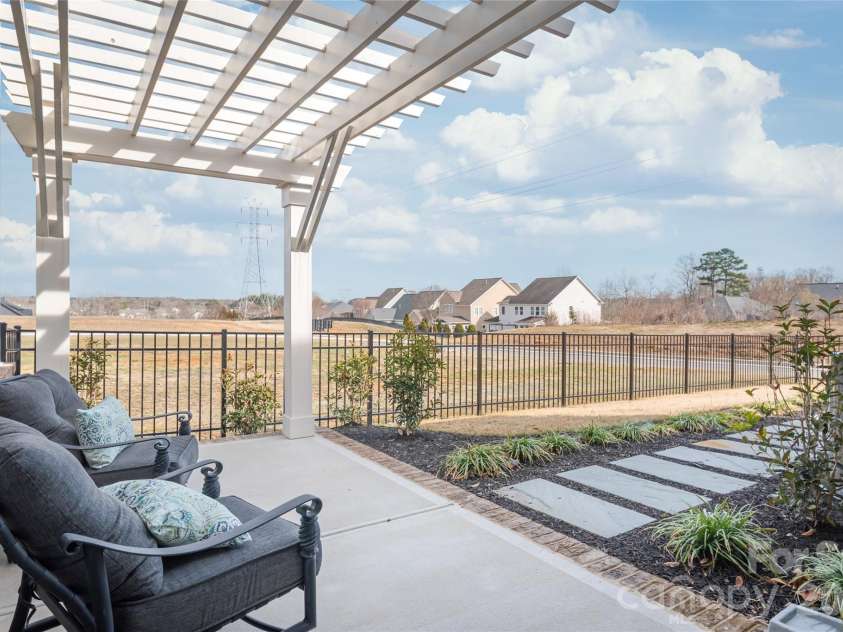 19048 Newburg Hill Road, Davidson, NC 28036.  MLS# CAR4293963, YatesRealty ID 2009. 