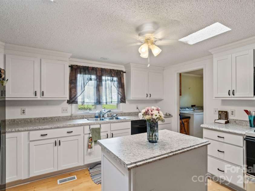 5909 Lake Valley Road, Clover, SC 29710.  MLS# CAR4288971, YatesRealty ID 2009. 